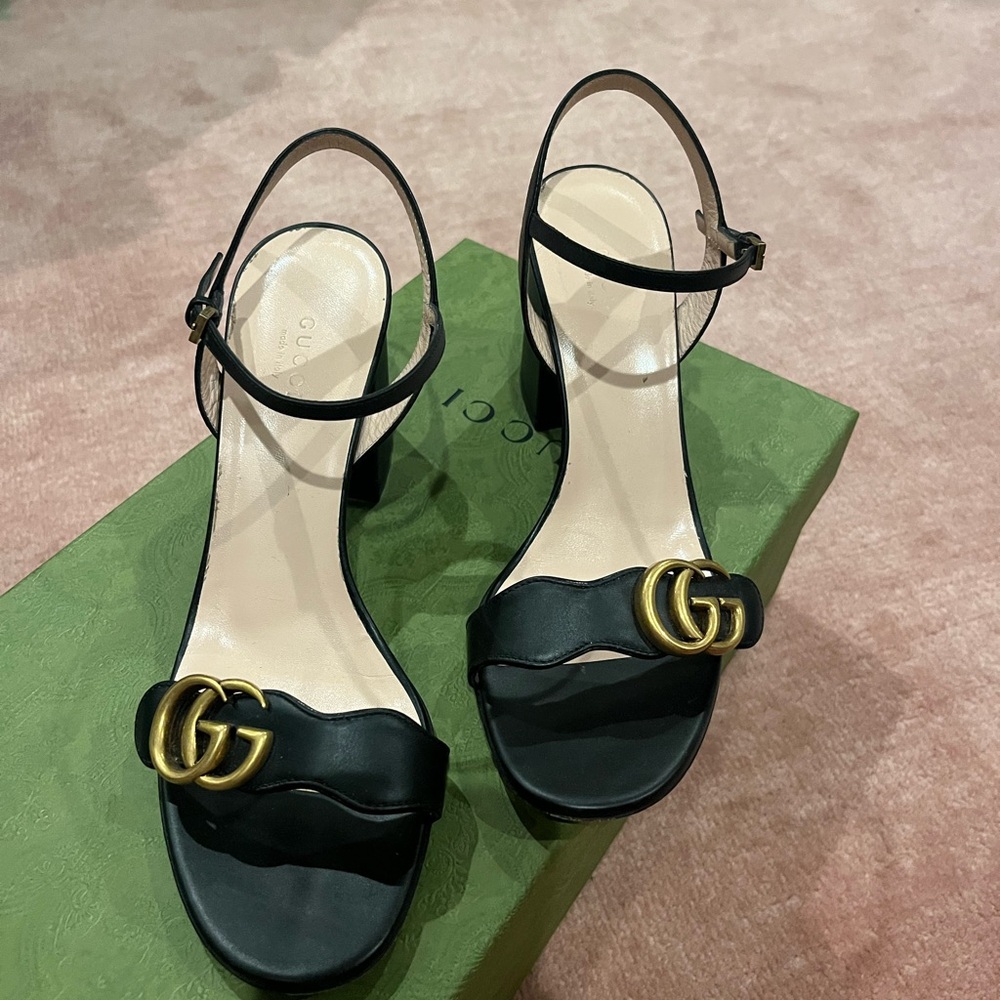 Gucci heel in black with original box size 39